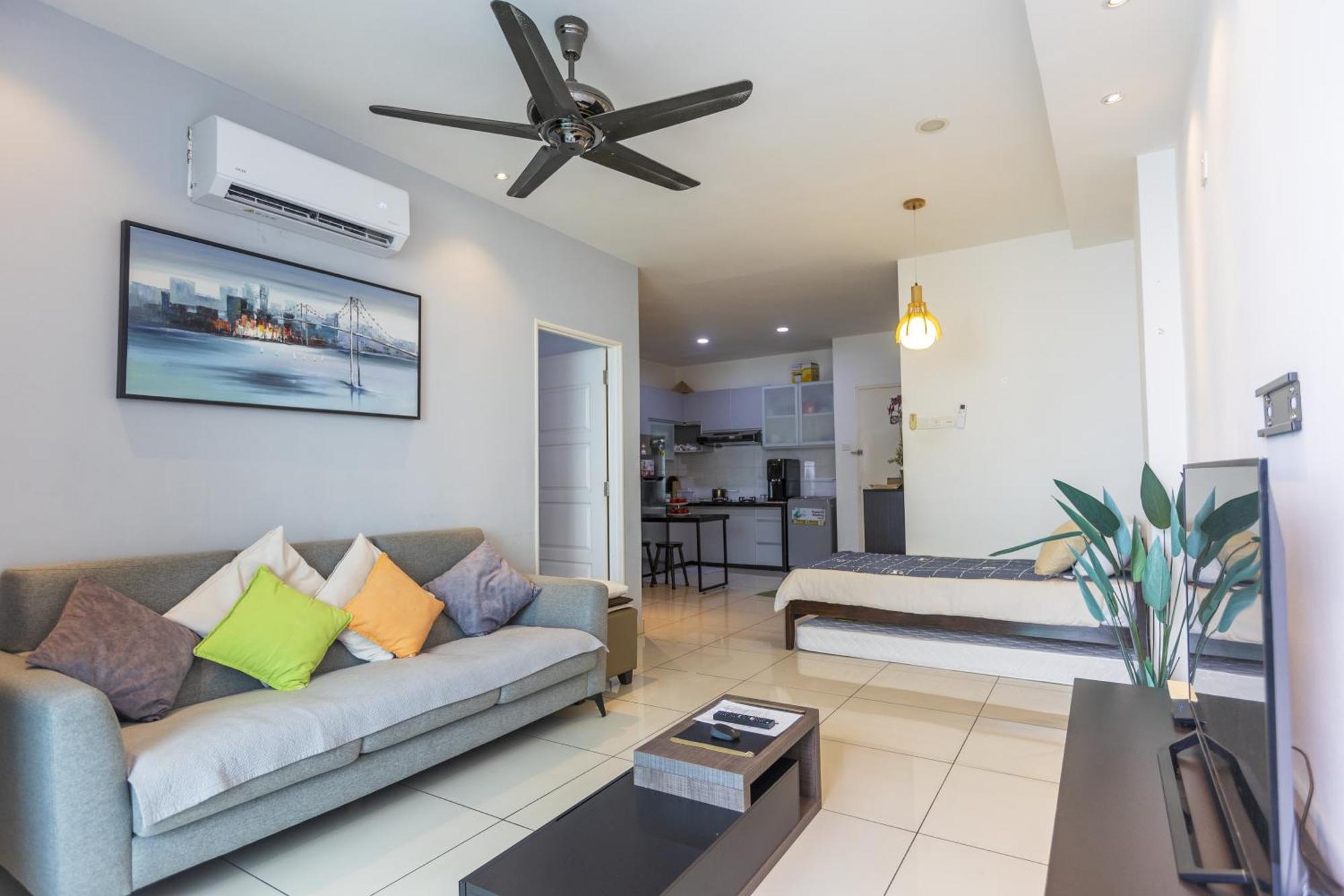 Sky Suites George Town Buitenkant foto